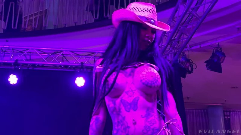 Megan Inky – EvilAngel – Backstage BJ And Creampie